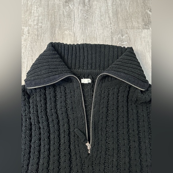 Aerie Quarter Zip Cable Car Cozy Comfort
Knit Sweater Sz XL - Picture 8 of 14